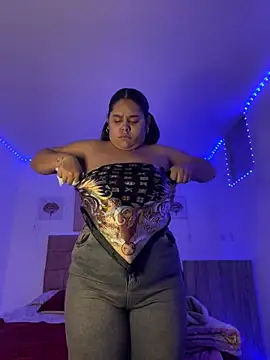 Snapshot of Anabelle_00_ chatting on July 10, 2026, 4:23 am Anabelle 00 online show from July 10, 2026, 4:23 am