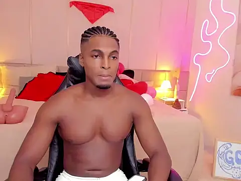 Snapshot of SoHighAngel chatting on February 14, 2026, 10:43 pm SoHighAngel online show from February 14, 2026, 10:43 pm