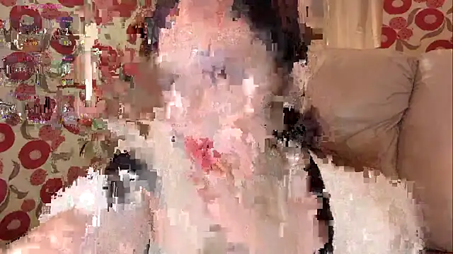 miss-lin online show from October 22, 2025, 2:49 pm