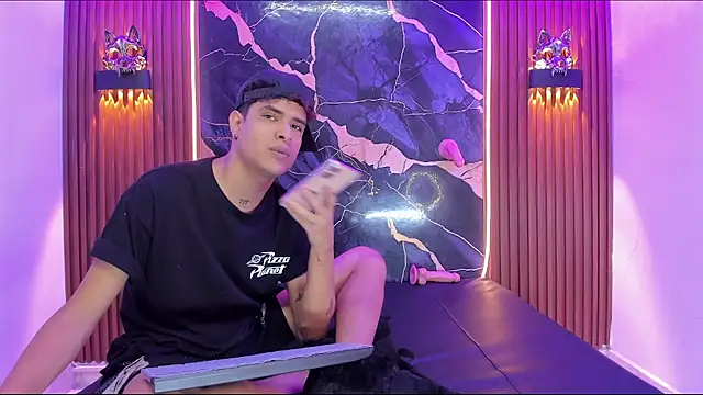 Lucky boys  X online show from April 5, 2026, 6:25 pm