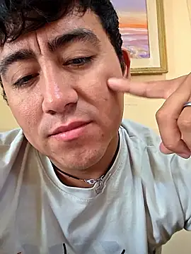 Snapshot of Arr22ZZ chatting on January 12, 2026, 2:35 pm Arr22ZZ online show from January 12, 2026, 2:35 pm