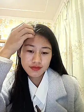 luy-xinh02 online show from November 5, 2025, 9:34 am