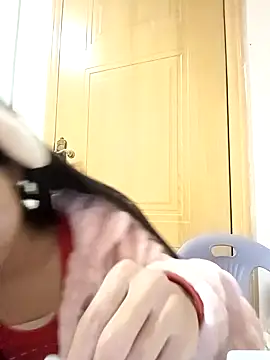 luy-xinh02 online show from November 27, 2025, 11:32 am