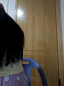 luy-xinh02 online show from November 8, 2025, 1:47 pm