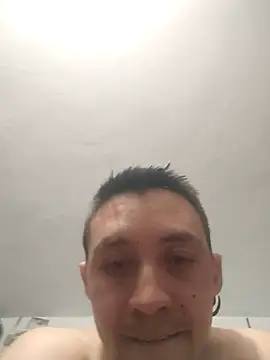 eslabon19 online show from September 30, 2025, 4:07 am