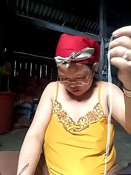 riso-00 online show from February 14, 2026, 4:23 am