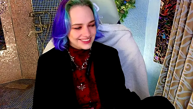 Eniferi online show from December 14, 2025, 9:09 pm