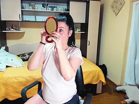 Soffy Skye online show from February 20, 2026, 6:26 am