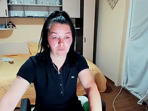 Soffy Skye online show from May 7, 2026, 4:39 am
