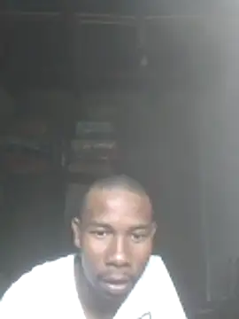 Snapshot of Freelly chatting on May 16, 2026, 2:05 pm Freelly online show from May 16, 2026, 2:05 pm