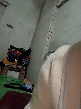 Hot hatn37 online show from November 26, 2025, 7:58 pm