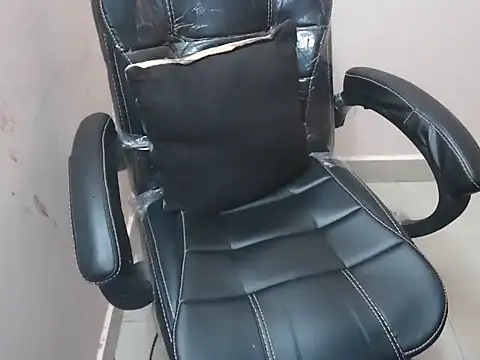 bold naina online show from November 26, 2025, 4:01 am