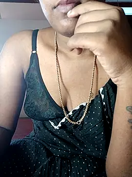 Tamil Kavitha online show from December 21, 2025, 7:10 am