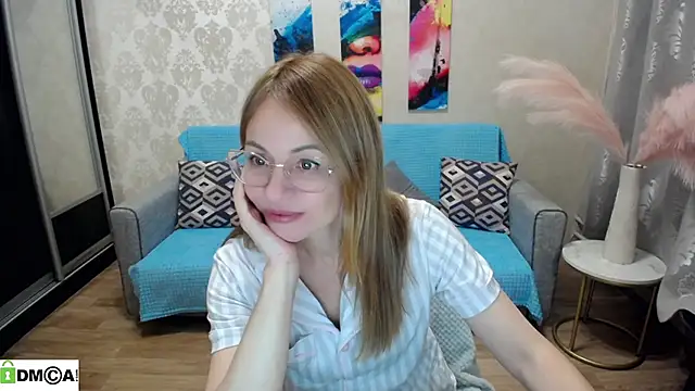 shy hot cat online show from November 15, 2025, 8:07 am