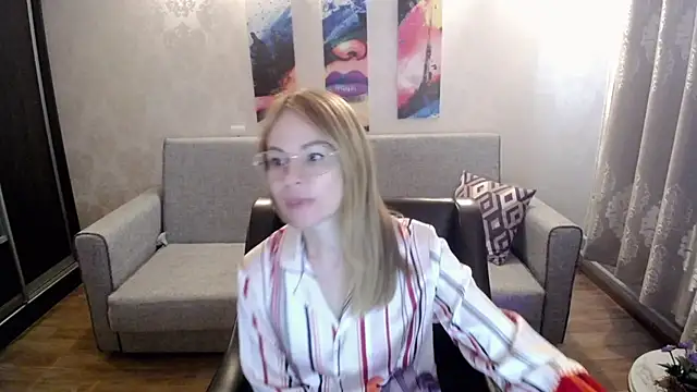 Snapshot of shy_hot_cat chatting on September 26, 2025, 7:37 am shy hot cat online show from September 26, 2025, 7:37 am
