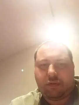 Snapshot of Vovchichek chatting on October 6, 2025, 2:46 am Vovchichek online show from October 6, 2025, 2:46 am