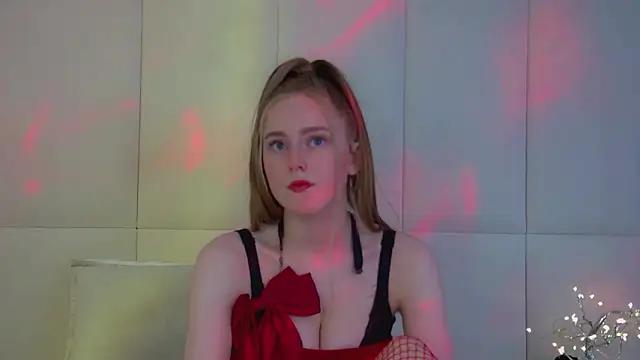 Snapshot of LexiBookwell chatting on February 17, 2026, 6:33 am LexiBookwell online show from February 17, 2026, 6:33 am