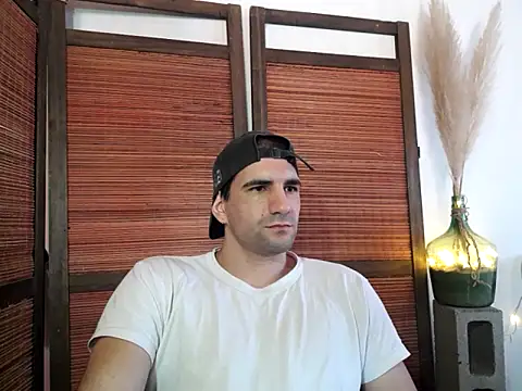 Snapshot of ObeyLust chatting on September 14, 2025, 4:29 pm ObeyLust online show from September 14, 2025, 4:29 pm