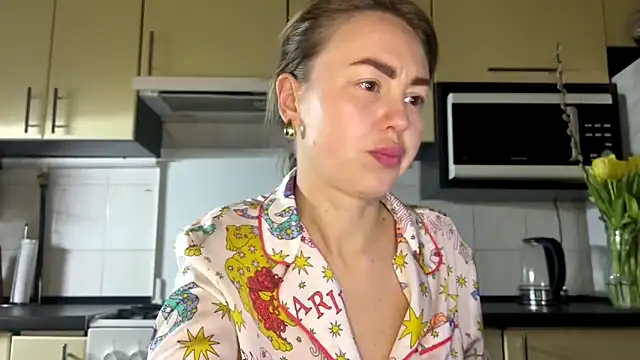 MartaLuna  online show from March 13, 2026, 8:36 pm