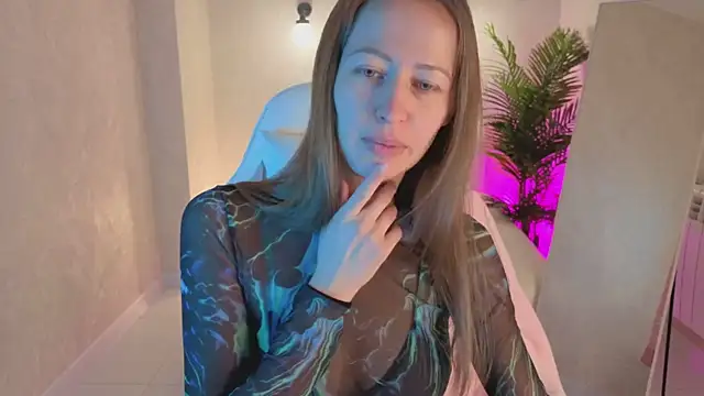 bella li   online show from November 29, 2025, 1:06 am