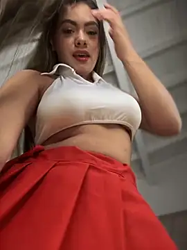 MayaMoanXXX online show from September 29, 2025, 1:06 pm