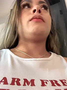 MayaMoanXXX online show from October 2, 2025, 1:03 pm