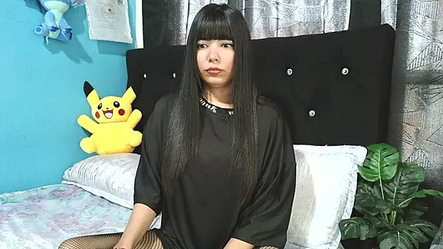 Maron baez 18 online show from October 25, 2025, 1:12 pm