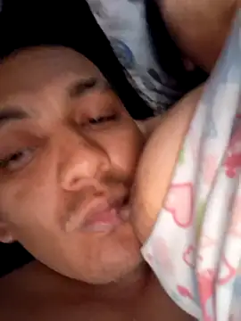 Snapshot of Chloe_y_Dante chatting on November 28, 2025, 4:56 am Chloe y Dante online show from November 28, 2025, 4:56 am