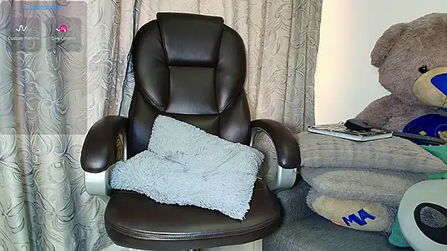 Snapshot of juan_hairy chatting on November 9, 2025, 2:21 pm juan hairy online show from November 9, 2025, 2:21 pm