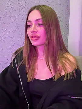 Elizabeth Tay online show from January 18, 2026, 5:27 pm