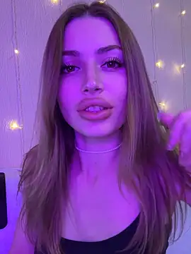 Snapshot of Elizabeth_Tay chatting on November 25, 2025, 5:57 pm Elizabeth Tay online show from November 25, 2025, 5:57 pm