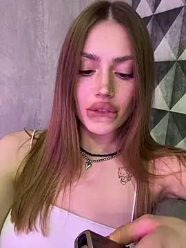 Elizabeth Tay online show from March 21, 2026, 6:34 pm