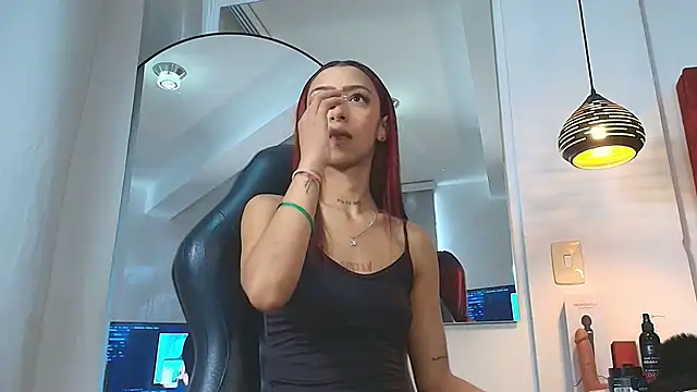 Snapshot of emma_hearths chatting on October 30, 2025, 7:33 pm emma hearths online show from October 30, 2025, 7:33 pm