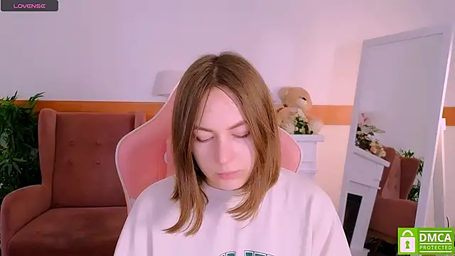 Elma Lily online show from February 8, 2026, 7:50 am