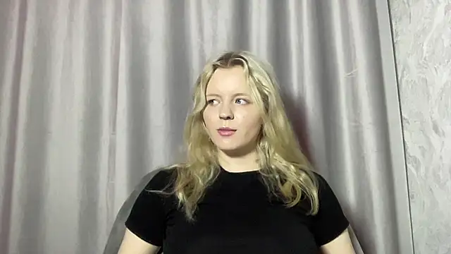 Snapshot of D0llySheep chatting on September 28, 2025, 4:47 pm D0llySheep online show from September 28, 2025, 4:47 pm