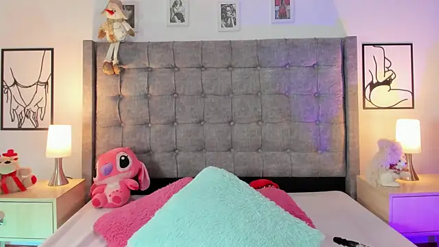 Snapshot of Linda_Fosterr chatting on December 20, 2025, 7:28 pm Linda Fosterr online show from December 20, 2025, 7:28 pm