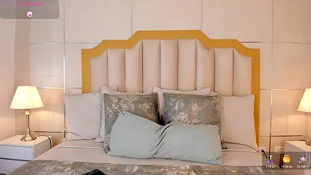 DakotaWangi online show from November 6, 2025, 3:21 am