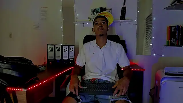 Snapshot of xxKamadevaxx chatting on January 15, 2026, 12:58 am xxKamadevaxx online show from January 15, 2026, 12:58 am