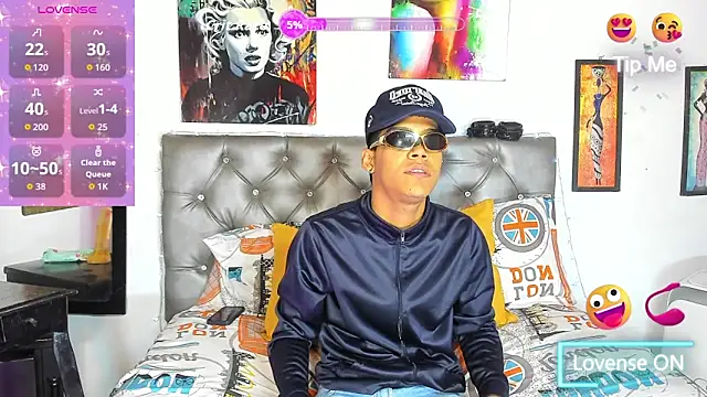 Snapshot of xxKamadevaxx chatting on February 5, 2026, 12:34 pm xxKamadevaxx online show from February 5, 2026, 12:34 pm