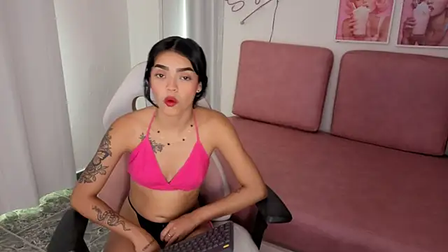 Emmy sexygirl online show from September 22, 2025, 12:44 pm