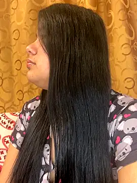 Snapshot of April_Becker chatting on October 18, 2025, 3:30 am April Becker online show from October 18, 2025, 3:30 am