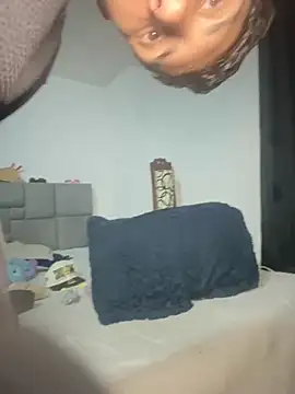 NaytonFreeman online show from October 6, 2025, 12:12 am