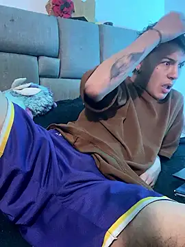 NaytonFreeman online show from January 6, 2026, 11:47 am