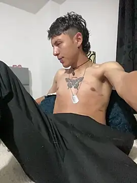 NaytonFreeman online show from October 7, 2025, 11:17 pm