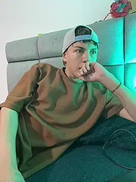 NaytonFreeman online show from February 11, 2026, 12:16 pm