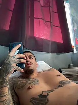 busnfatnutsLildee online show from November 25, 2025, 5:13 pm