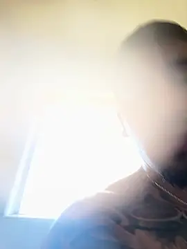 busnfatnutsLildee online show from April 7, 2026, 10:33 pm