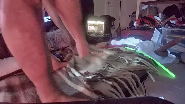 jasoncali305 online show from March 12, 2026, 10:08 am