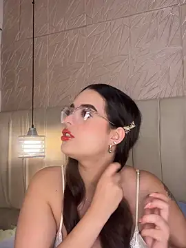 Snapshot of hannahst_ chatting on March 26, 2026, 8:29 pm hannahst online show from March 26, 2026, 8:29 pm