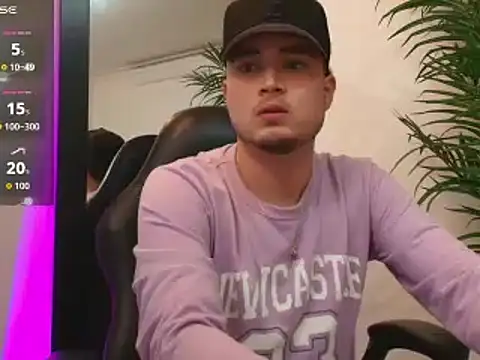 Snapshot of SALVATORE_MULLER1 chatting on September 26, 2025, 9:32 pm SALVATORE MULLER1 online show from September 26, 2025, 9:32 pm